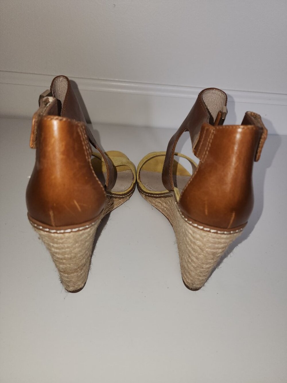 Vince Camuto Yellow Suede and Leather Wedge Size 9 - Picture 4 of 6